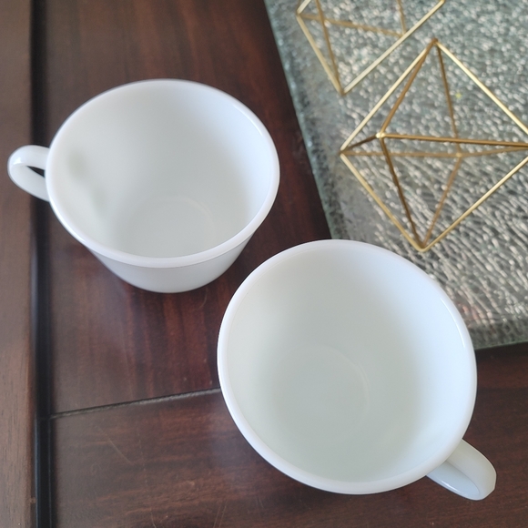 Vintage Pyrex cups, set of 2 - Picture 2 of 5